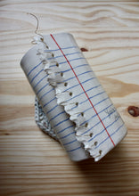 Load image into Gallery viewer, Note Paper Vase