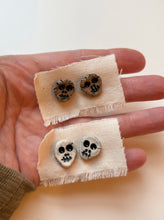 Load image into Gallery viewer, Skull Studs
