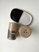 Load image into Gallery viewer, Salt &amp; Pepper Shaker Set

