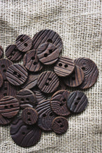 Load image into Gallery viewer, Wood Grain Buttons
